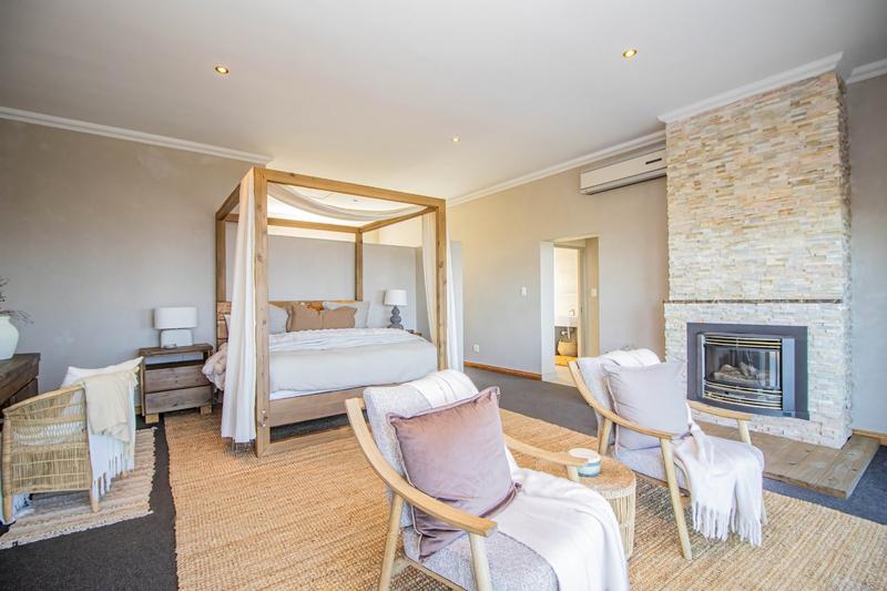 4 Bedroom Property for Sale in Pinnacle Point Golf Estate Western Cape